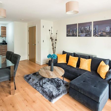 Stylish Apartment Near Central London Exterior photo