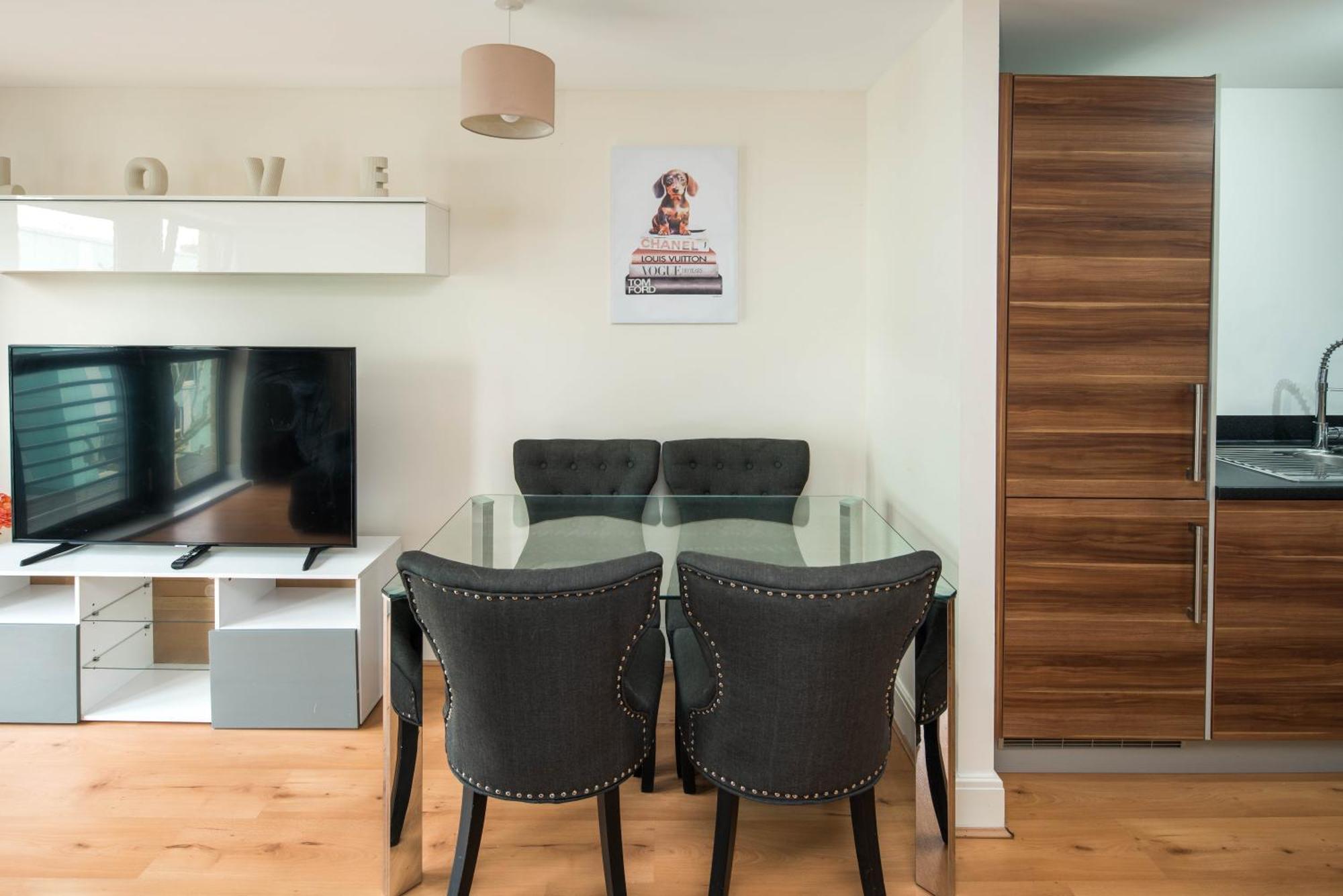 Stylish Apartment Near Central London Exterior photo